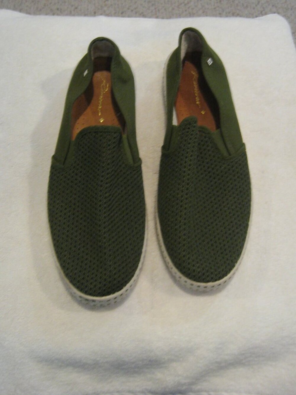 Rivieras Women's Slip-Ons Olive Green Size 10/41